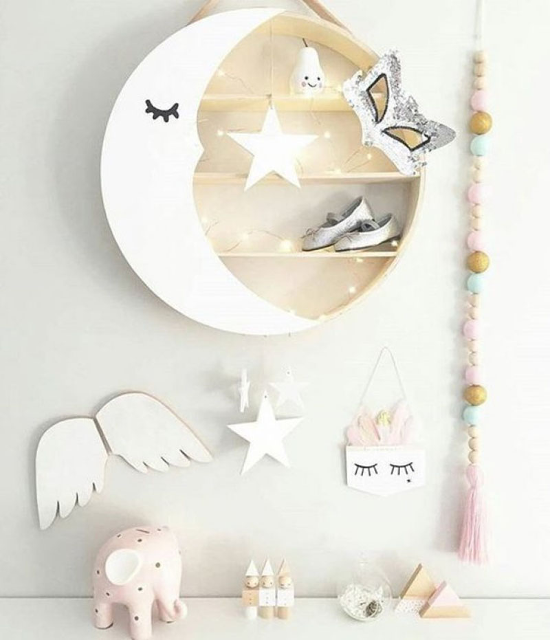 Round shelf for little girls, a half moon fits on this, looks lovely.